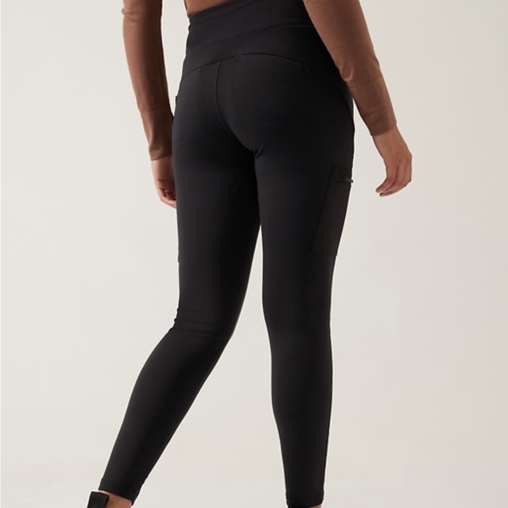 Athleta headlands hybrid cargo black pants size 6
